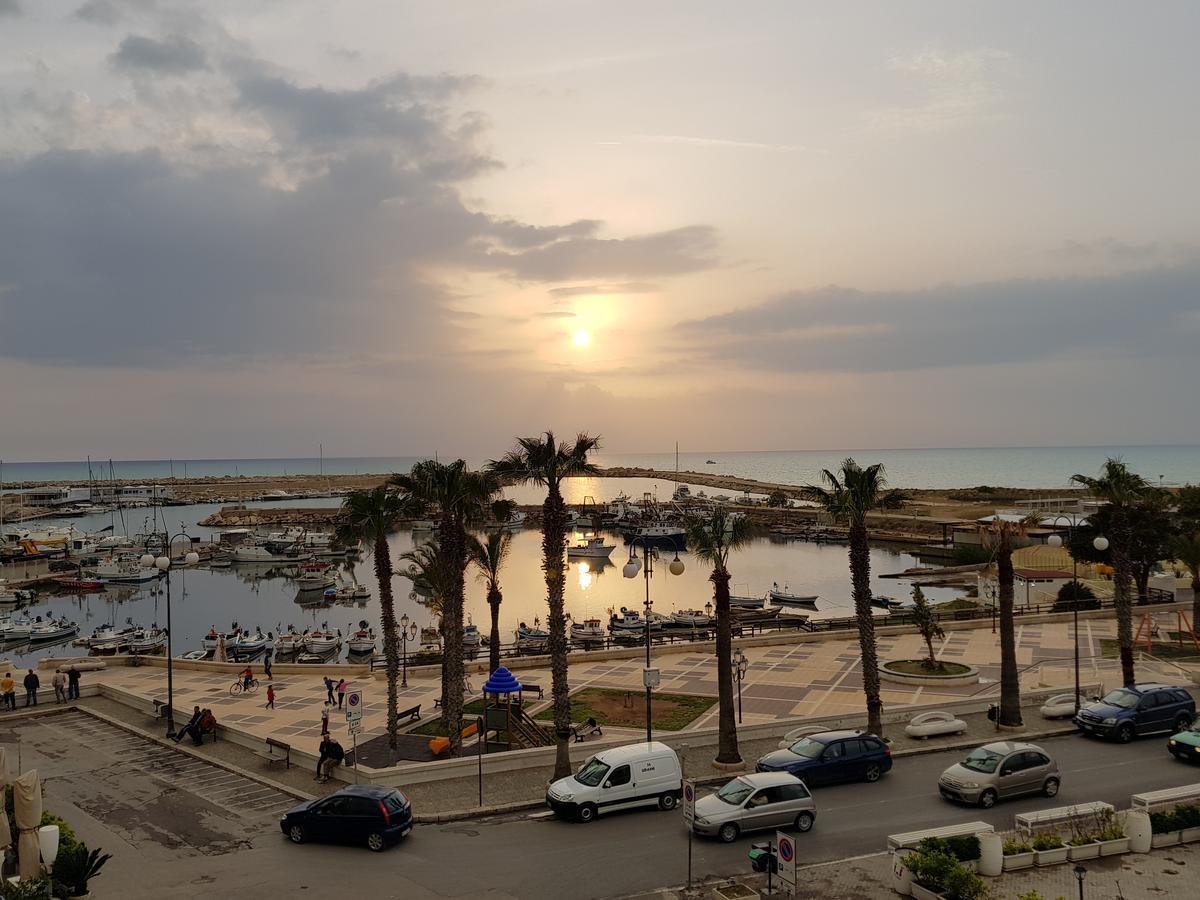 Terrazza Sul Porto Lejlighed Scoglitti Eksteriør billede